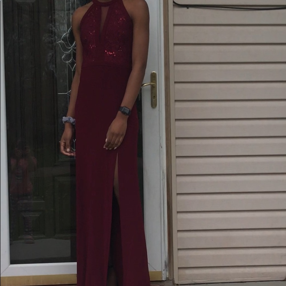 red prom dress OFFERS ACCEPTED